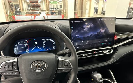 Toyota Highlander, 2025 год, 5 600 000 рублей, 23 фотография