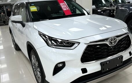 Toyota Highlander, 2025 год, 5 600 000 рублей, 12 фотография