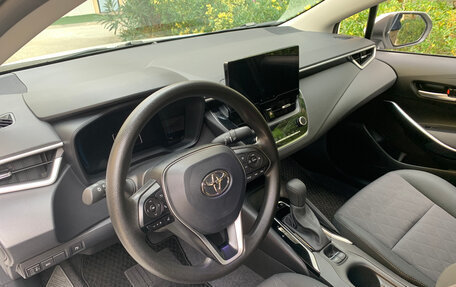 Toyota Corolla, 2024 год, 3 050 000 рублей, 10 фотография