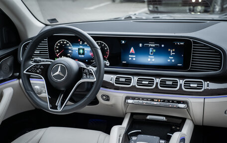 Mercedes-Benz GLS, 2023 год, 14 700 000 рублей, 17 фотография