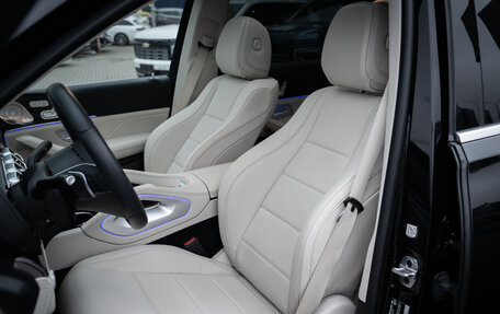 Mercedes-Benz GLS, 2023 год, 14 700 000 рублей, 21 фотография