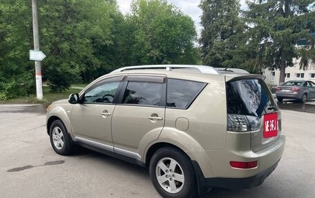 Mitsubishi Outlander III рестайлинг 3, 2008 год, 1 250 000 рублей, 4 фотография