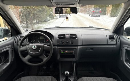 Skoda Fabia II, 2011 год, 550 000 рублей, 3 фотография