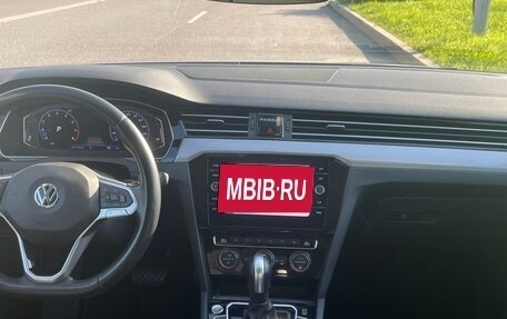 Volkswagen Passat B8 рестайлинг, 2020 год, 2 380 000 рублей, 7 фотография