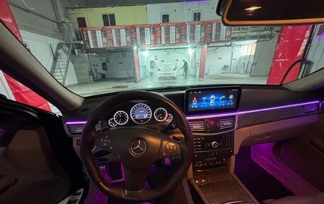 Mercedes-Benz E-Класс, 2010 год, 1 600 000 рублей, 13 фотография