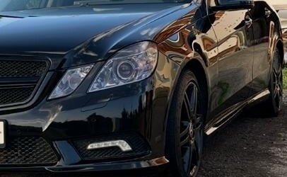 Mercedes-Benz E-Класс, 2010 год, 1 600 000 рублей, 34 фотография