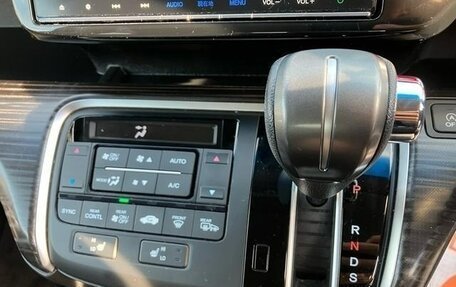 Honda Stepwgn IV, 2016 год, 1 550 000 рублей, 12 фотография