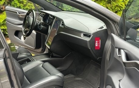 Tesla Model X I, 2018 год, 3 490 000 рублей, 12 фотография