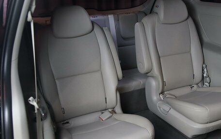 KIA Carnival III, 2018 год, 2 419 000 рублей, 6 фотография