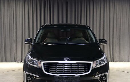 KIA Carnival III, 2018 год, 2 419 000 рублей, 14 фотография