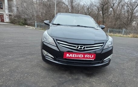 Hyundai Solaris II рестайлинг, 2014 год, 850 000 рублей, 3 фотография