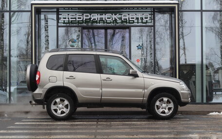 Chevrolet Niva I рестайлинг, 2012 год, 650 000 рублей, 3 фотография