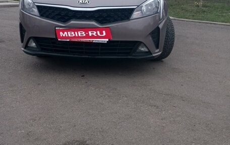 KIA Rio IV, 2021 год, 1 700 000 рублей, 2 фотография