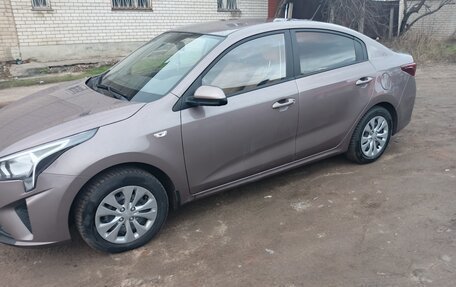 KIA Rio IV, 2021 год, 1 700 000 рублей, 10 фотография