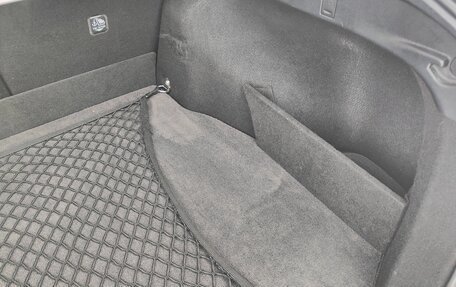 Toyota Prius IV XW50, 2017 год, 2 350 000 рублей, 16 фотография