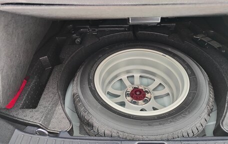 Toyota Prius IV XW50, 2017 год, 2 350 000 рублей, 18 фотография