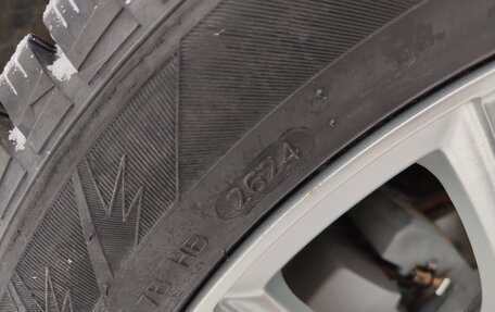 Toyota Prius IV XW50, 2017 год, 2 350 000 рублей, 22 фотография