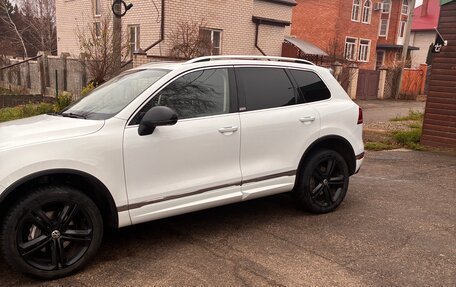 Volkswagen Touareg III, 2018 год, 3 300 000 рублей, 2 фотография