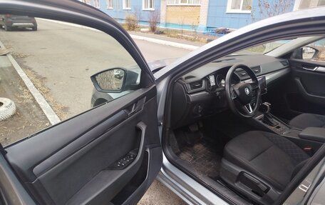 Skoda Superb III рестайлинг, 2018 год, 1 652 000 рублей, 8 фотография