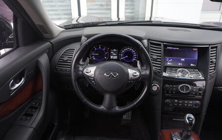 Infiniti FX II, 2013 год, 1 690 000 рублей, 10 фотография