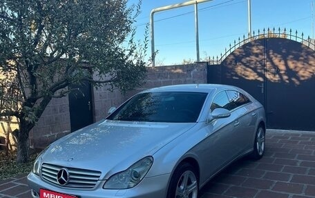 Mercedes-Benz CLS, 2005 год, 750 000 рублей, 1 фотография