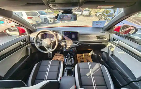 Volkswagen T-Roc I, 2024 год, 2 060 998 рублей, 7 фотография