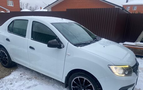 Renault Logan II, 2019 год, 650 000 рублей, 3 фотография