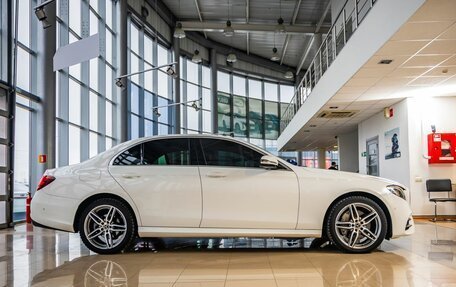 Mercedes-Benz E-Класс, 2019 год, 3 798 000 рублей, 8 фотография