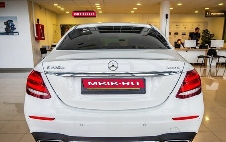 Mercedes-Benz E-Класс, 2019 год, 3 798 000 рублей, 6 фотография