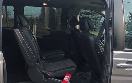 Mercedes-Benz Viano, 2011 год, 1 700 000 рублей, 17 фотография