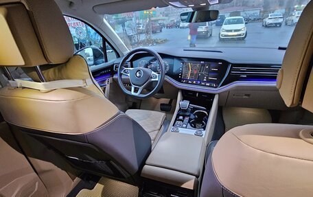 Volkswagen Touareg III, 2019 год, 6 300 000 рублей, 7 фотография