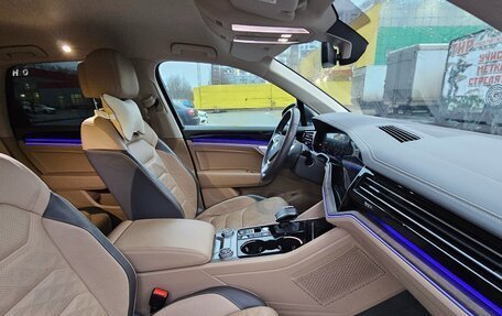 Volkswagen Touareg III, 2019 год, 6 300 000 рублей, 9 фотография