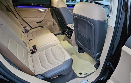 Volkswagen Touareg III, 2019 год, 6 300 000 рублей, 17 фотография