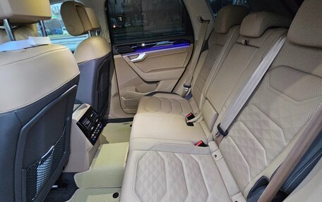 Volkswagen Touareg III, 2019 год, 6 300 000 рублей, 15 фотография