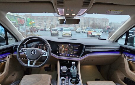 Volkswagen Touareg III, 2019 год, 6 300 000 рублей, 11 фотография