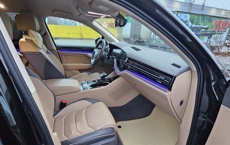 Volkswagen Touareg III, 2019 год, 6 300 000 рублей, 8 фотография