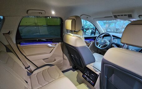 Volkswagen Touareg III, 2019 год, 6 300 000 рублей, 18 фотография