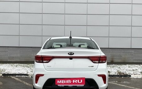 KIA Rio IV, 2018 год, 1 349 000 рублей, 6 фотография