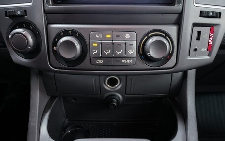 SsangYong Stavic, 2014 год, 1 350 000 рублей, 18 фотография