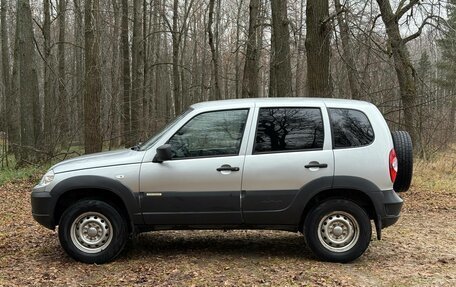 Chevrolet Niva I рестайлинг, 2017 год, 615 000 рублей, 8 фотография