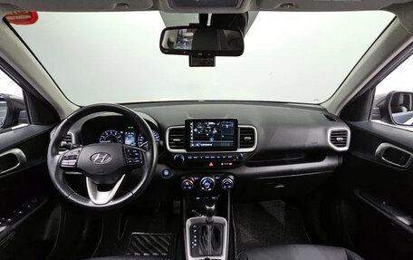 Hyundai Venue I, 2022 год, 2 088 000 рублей, 7 фотография