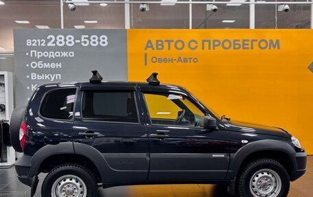 Chevrolet Niva I рестайлинг, 2017 год, 745 000 рублей, 6 фотография