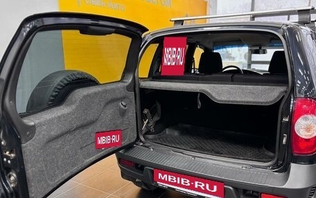 Chevrolet Niva I рестайлинг, 2017 год, 745 000 рублей, 9 фотография