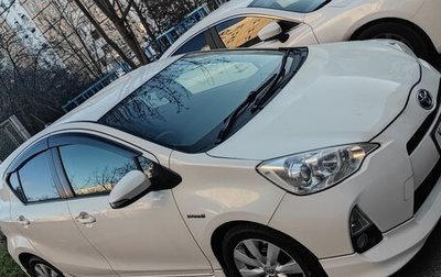 Toyota Aqua I, 2013 год, 899 000 рублей, 1 фотография