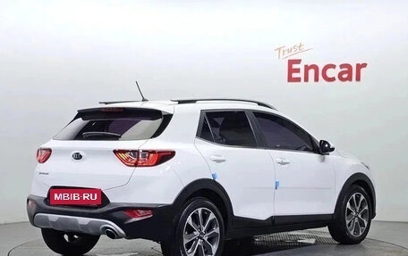 KIA Stonic, 2022 год, 1 280 000 рублей, 4 фотография