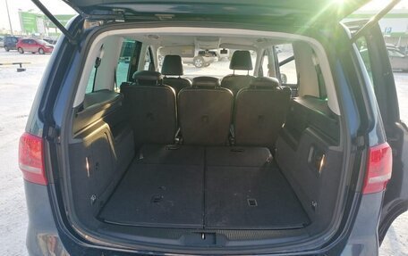 Volkswagen Sharan II, 2011 год, 850 000 рублей, 1 фотография