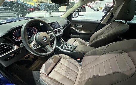 BMW 3 серия, 2021 год, 2 545 000 рублей, 9 фотография