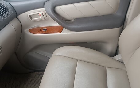 Toyota Land Cruiser 100 рестайлинг 2, 2002 год, 1 350 000 рублей, 7 фотография