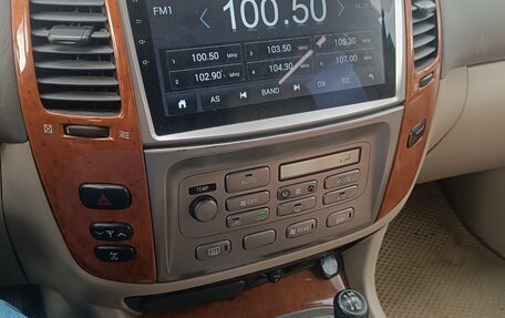 Toyota Land Cruiser 100 рестайлинг 2, 2002 год, 1 350 000 рублей, 12 фотография