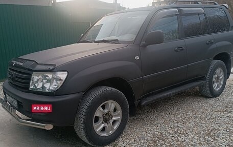 Toyota Land Cruiser 100 рестайлинг 2, 2002 год, 1 350 000 рублей, 18 фотография